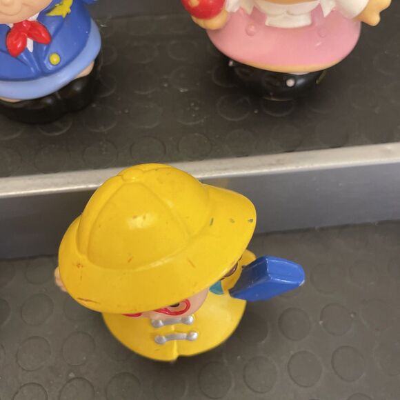 Vintage Fisher Price Little People Early 2000's Mixed Figures Lot Of 11 - Picture 12 of 13